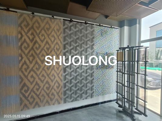 شاشة ذبابة سلسلة ألومنيوم مخصصة مع قضبان وتركيبات أخرى