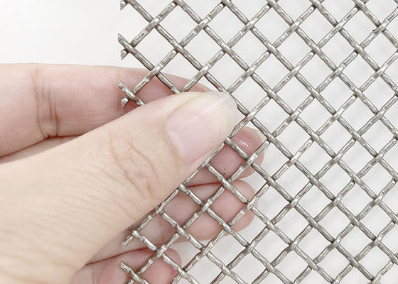 3 × 6m SGS Lock Crimp Wire Mesh مربعة من الفولاذ المقاوم للصدأ شبكة معدنية منسوجة