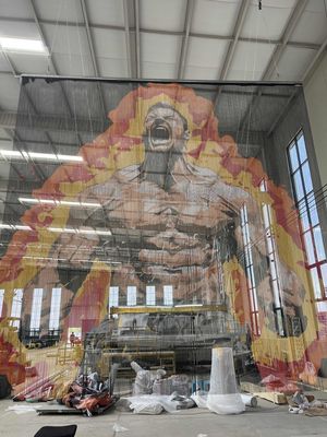 الستائر الخلابة الزخرفية من الألومنيوم للثياب والتركيب الفني ، تصميم شبكة معدنية قابلة للتخصيص ضد الحريق