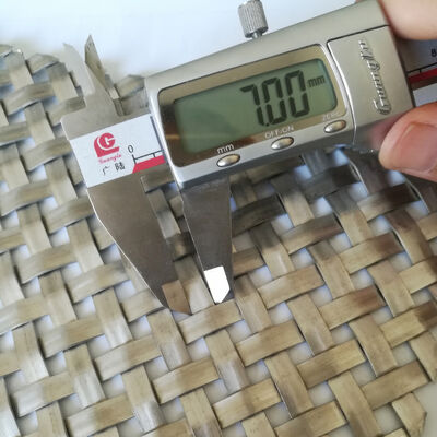 واجهات معمارية، فواصل، مظلات، شبك سلكي فولاذي مجلفن وتطبيقات ديكورية داخلية